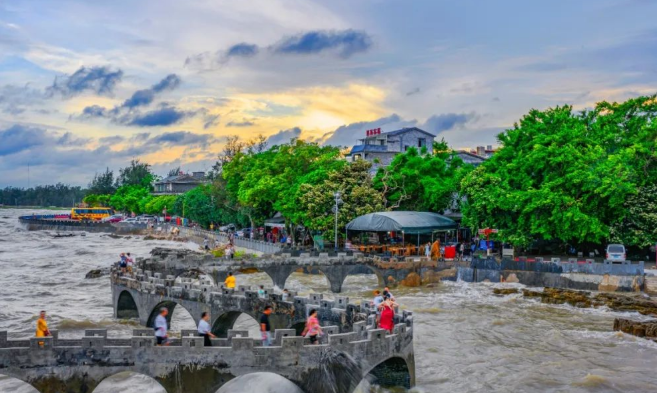 防城港•簕山渔村•西湾广场•白浪滩1天游