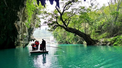 巴马百魔洞•梦巴马•水晶宫•百鸟岩•长寿村•德天瀑布4天3晚游