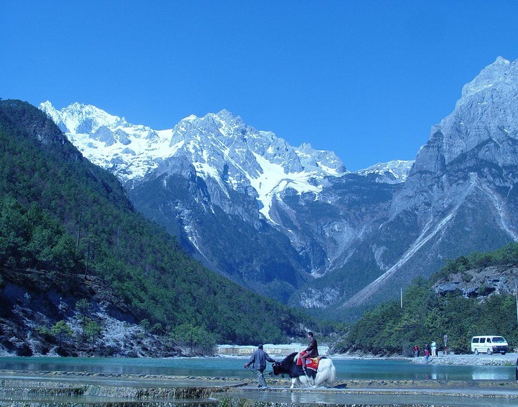 玉龙雪山