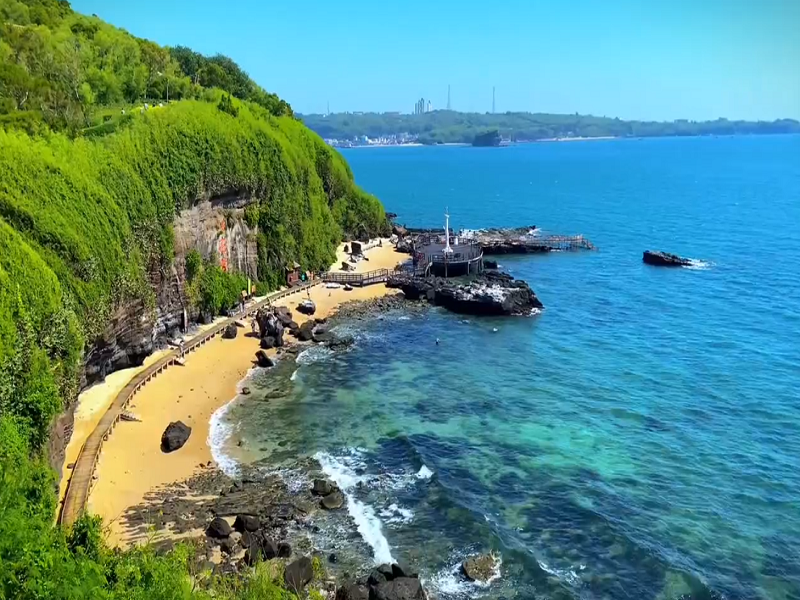 <b>【广西海岛6天游】北海银滩•涠洲岛•桂林象鼻山•漓江阳朔•世外桃源6天5晚游</b>