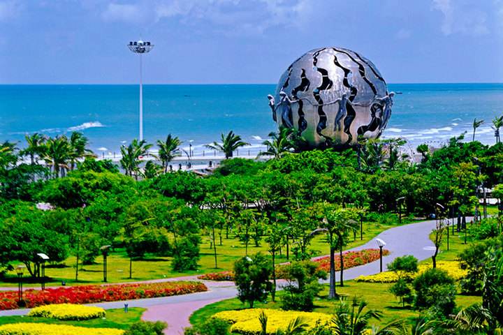 【广西美景5天游】桂林象鼻山•漓江阳朔•世外桃源•北海